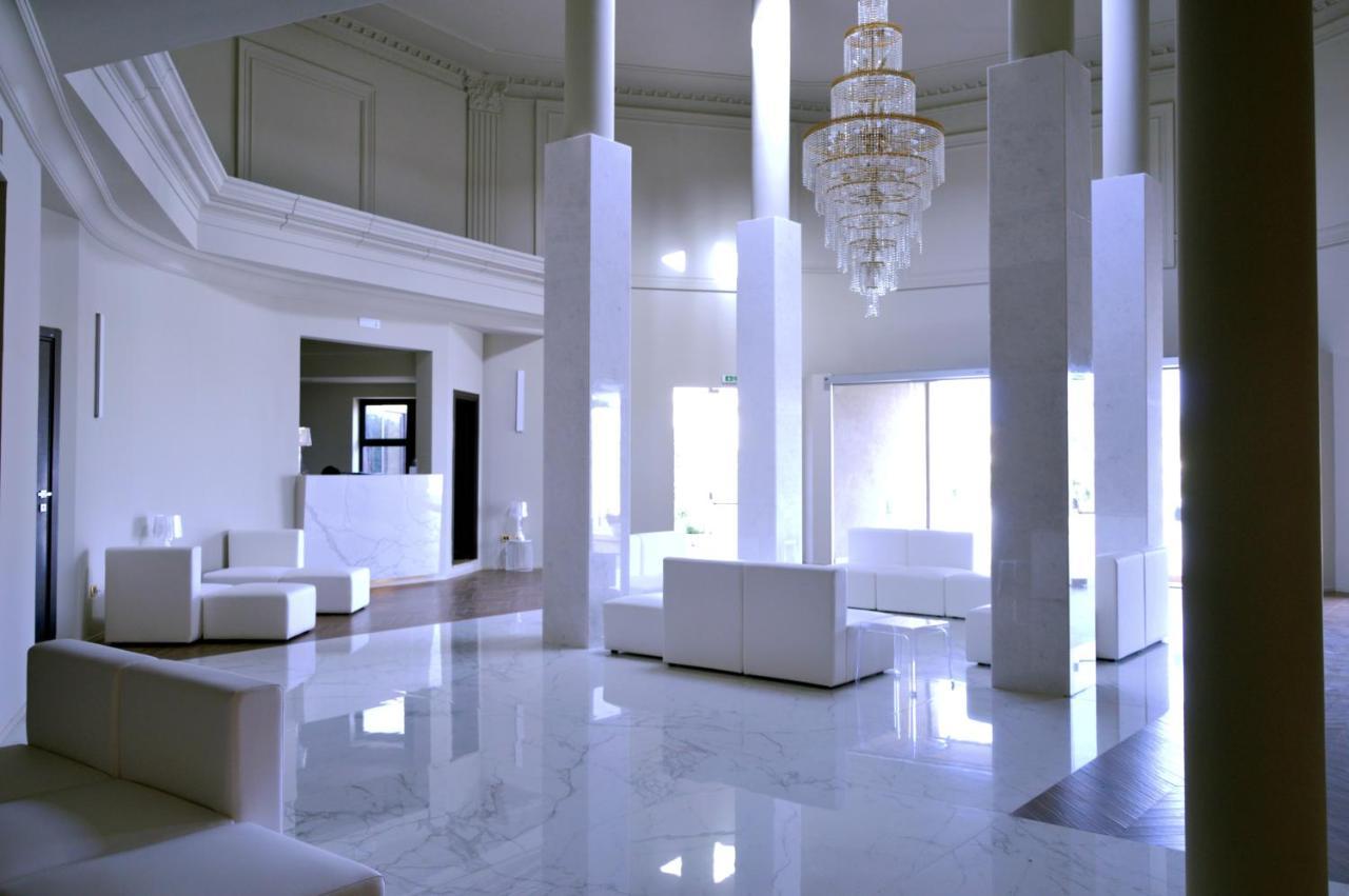 Desusino Residence & Hotel บูเตรา ภายนอก รูปภาพ