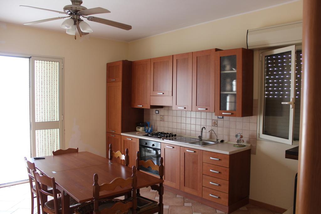 Desusino Residence & Hotel บูเตรา ภายนอก รูปภาพ